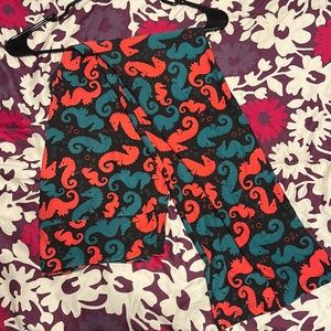 LuLaRoe RARE Seahorse leggings